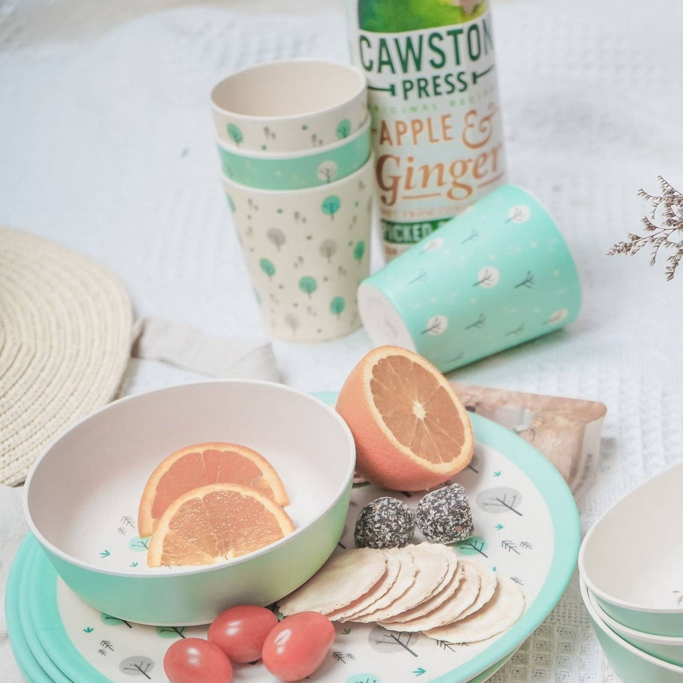 EcoCubs Original Family Bundle (4 large bowls, 4 dinner plates, 4 tumbler cups). Save >20%!