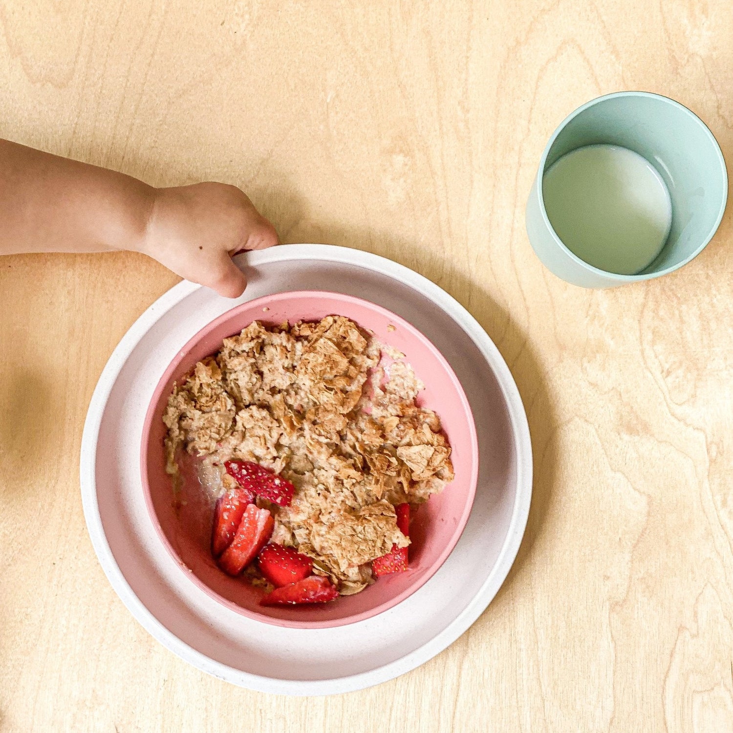 kids plates and bowls